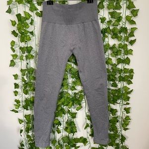 NVGTN Solid Seamless Leggings